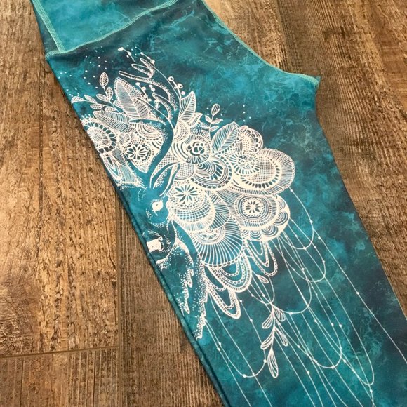 *SOLD* Inner Fire | Deer Love Capris - Picture 6 of 7